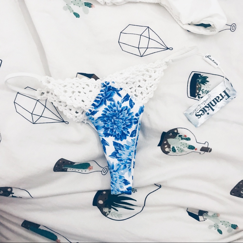 Frankies Bikinis NWT Swimsuit Blue Cheeky Bottom